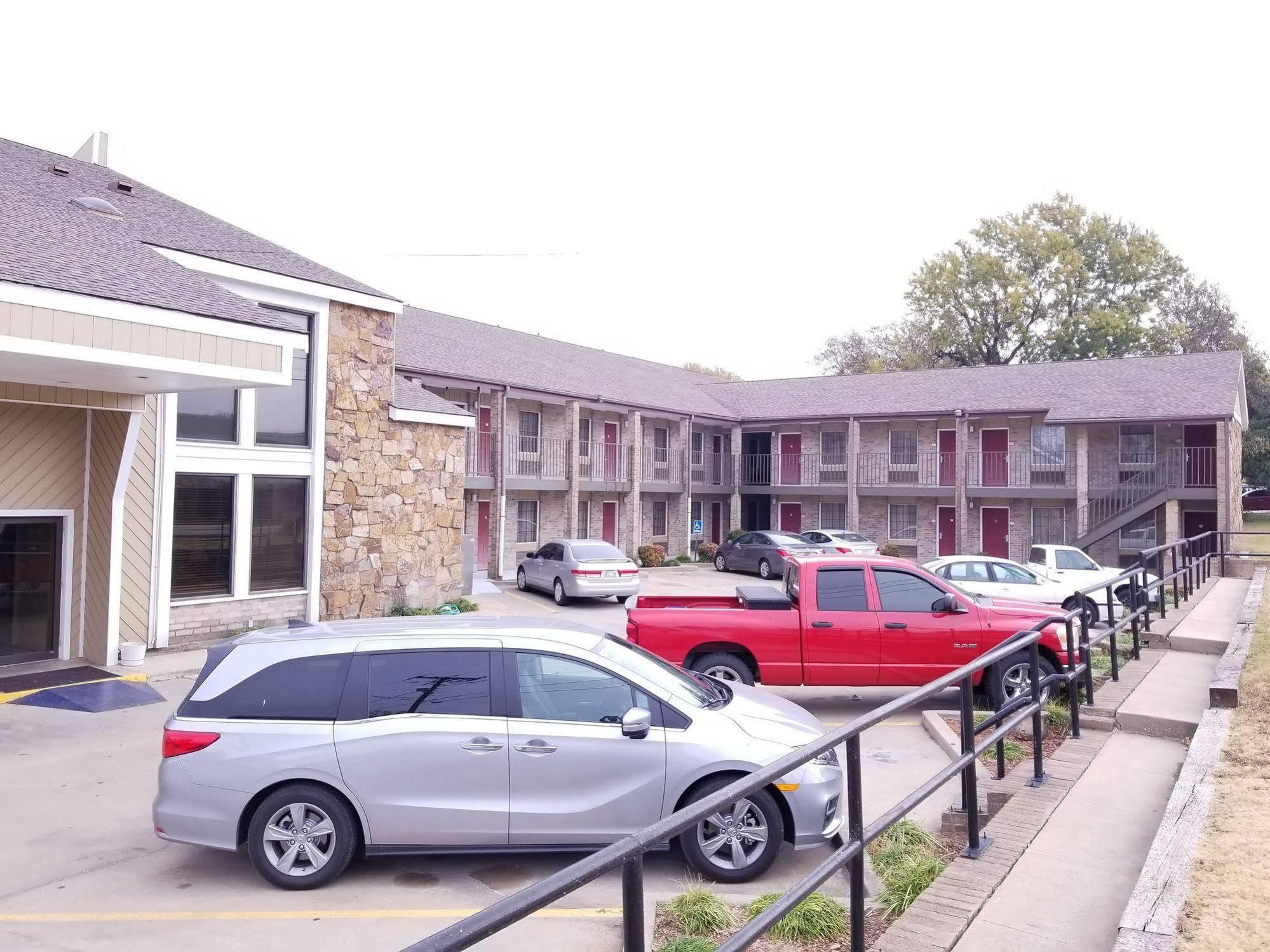 Motel 6 Ada Ok Εξωτερικό φωτογραφία